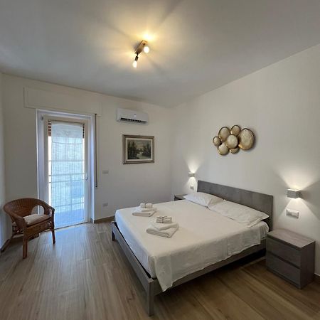The Crown Rooms Альгеро Экстерьер фото